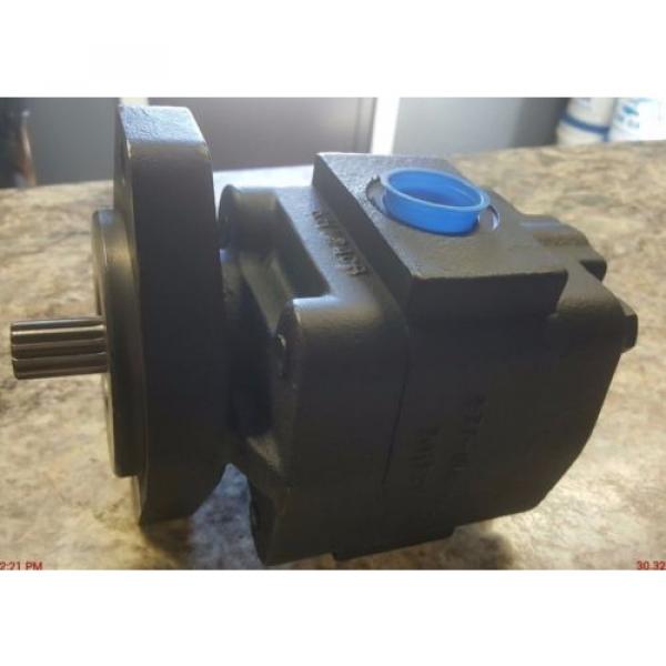 P2100C386AD2115-87, Permco, Hydraulic Gear Pump #1 image