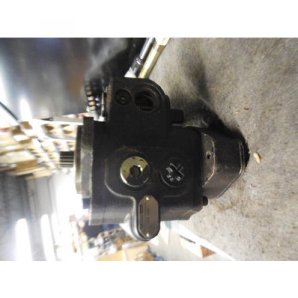 NEW CASE 401363A2 HYDRAULIC PUMP 337-9202-007 PARKER COMMERCIAL #1 image