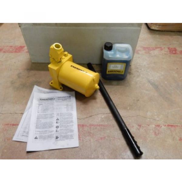 ENERPAC PL3007R HYDRAULIC HAND PUMP LOW PRESSURE HIGH FLOW 300 BAR/ 4,350PSI NEW #1 image