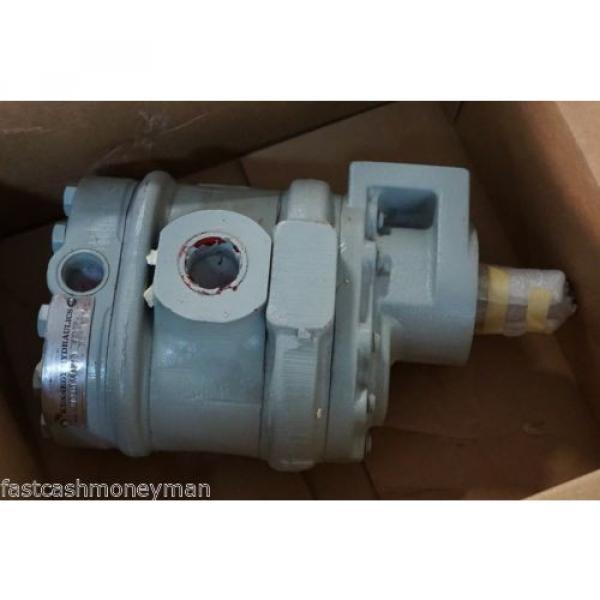 KENNEDY PD311PAAF10 ROTARY HYDRAULIC PUMP PARKER 152A905-1 62C35577 0.500-14 NPT #4 image