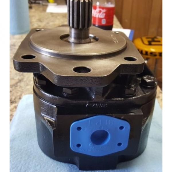 D15L-1C, GearTek Hydraulic Pump, 2.82 cu in3/rev #1 image
