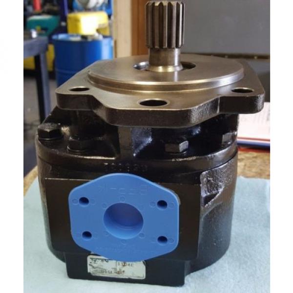 D15L-1C, GearTek Hydraulic Pump, 2.82 cu in3/rev #3 image