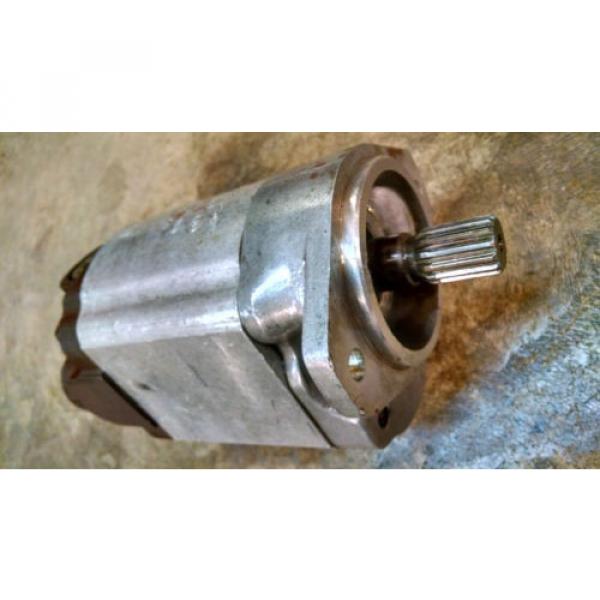 Ultra Hydraulic Gear Pump Forklift 5738 2795 8676-943-00Y #3 image