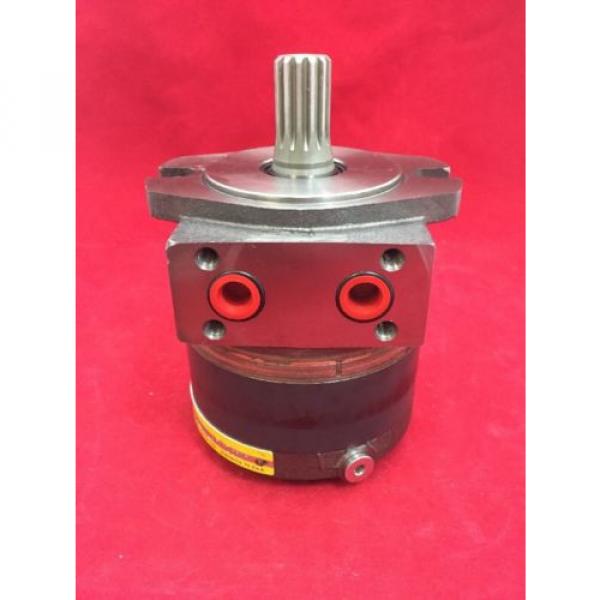 ONE NEW PARKER HANNIFIN Hydraulic Motor 73131 C116A-106-AM-0 #1 image