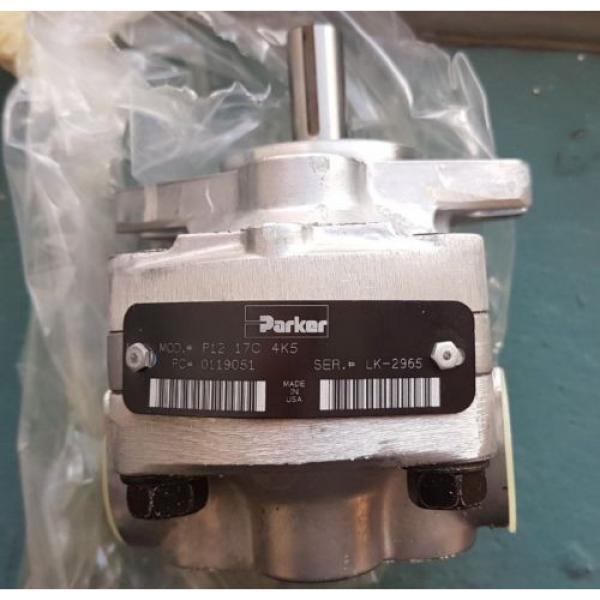 New Parker Hydraulic Pump  P12-17C-4K5 /  P12 17C 4K5 #1 image