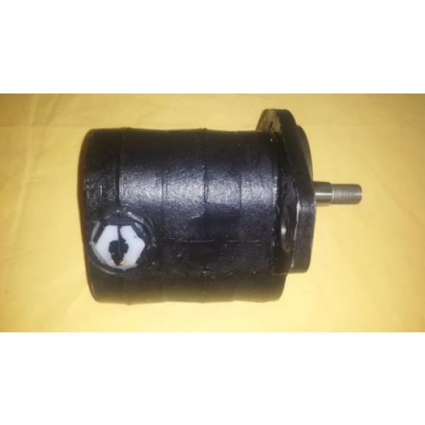 Sauer Danfoss Hydraulic Pump | 83032707 | A143908498 | New/Unused #4 image