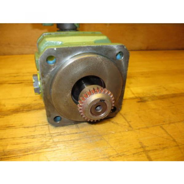 Vickers GPA2-16-EK1-30R Hydraulic Gear Pump 0286440 #4 image