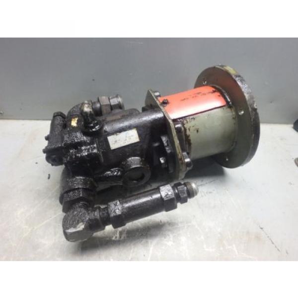 Vickers Hydraulic Pump PVB15-RSWY-31-CM-11_PVB15RSWY31CM11_WITH BASE #1 image