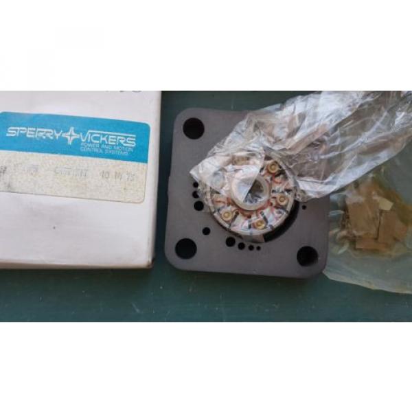 origin Eaton Vickers Power and Motion Control Systems Pump Repair Kit 922835 USA #1 image