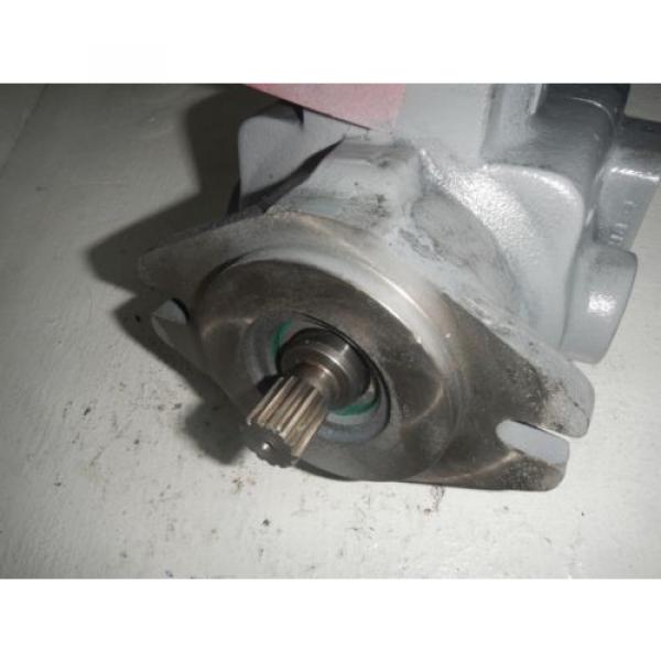 Continental PVR15-15B15-RF-0-512-F 15GPM Hydraulic Press Comp Vane Pump #3 image