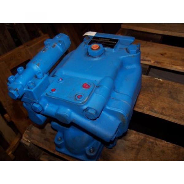 NEW VICKERS PVH057 VARIABLE DISPLACMENT PUMP PVH057R01AA10A250000001001AB010A #3 image