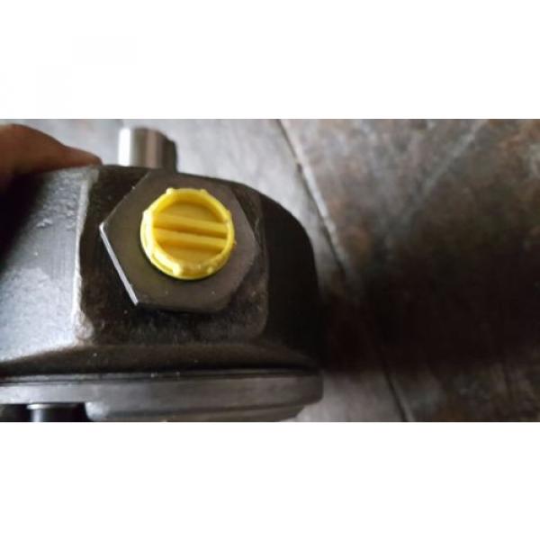 origin Rexroth Radial Piston pumps 1PF1R4-2X/1,60-700RA12M01/5 / R900583191 Germany #5 image