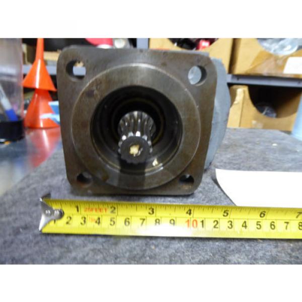 NEW PARKER COMMERCIAL HYDRAULIC PUMP # 313-9310-387 #2 image