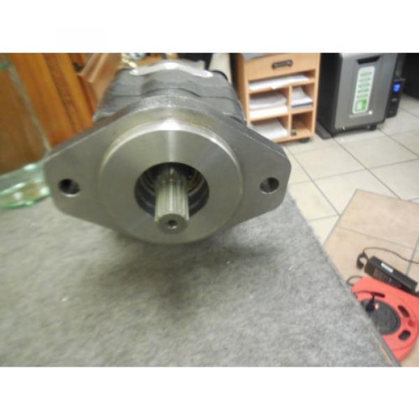 NEW PARKER COMMERCIAL HYDRAULIC PUMP # 312-9111-583 # 7095570 #4 image