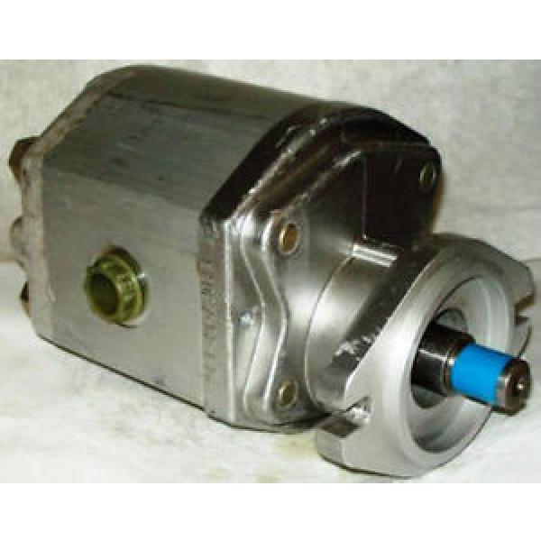 Hydreco Magna Aluminum Gear Pump HMP3 III 20/20-24A2 #1 image