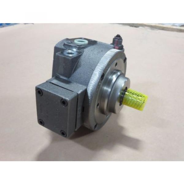 MOOG Radial Piston Hydraulic Pump (Model: D951-2021/A) #4 image