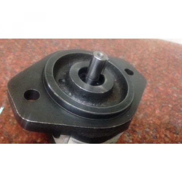 YUKEN Hydraulics Gear Pump PG1-093-S-1-P-B-R #2 image