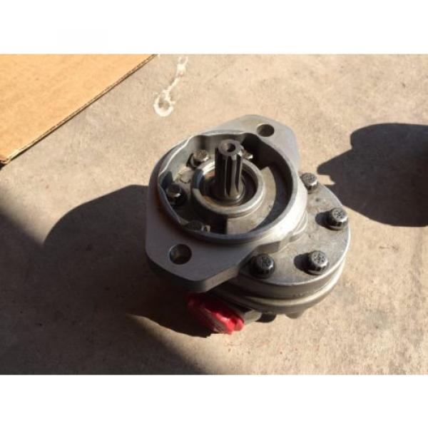 Hydraulic pump Hydraulics Motor Eaton Char-Lynn 26004RZE #1 image