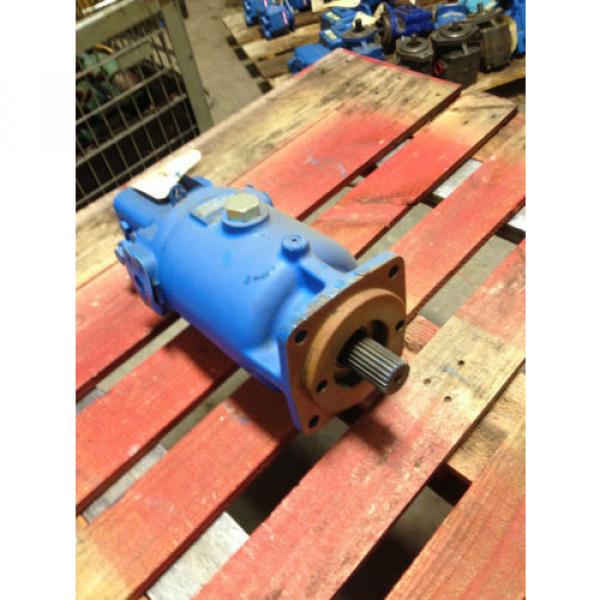 Eaton OEM reman 4631-048 hydraulic motor #3 image