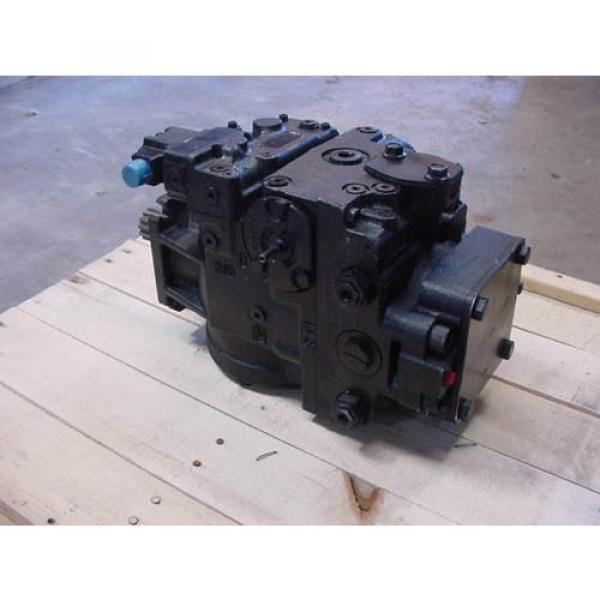 New Sauer Danfoss Hydraulic Motor 80001810 Code 90R100KN5CD60D4F1 L03GBA353524 #2 image