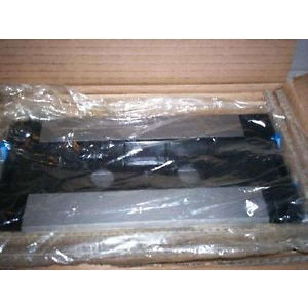 NOS! Japan Italy REXROTH ROLLER BALL RAIL SYSTEM R182461310 #1 image